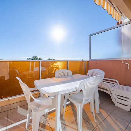 Confortable Avec Wi-fi, Vue Pour 4 Personnes - Fr-1-827-81 *